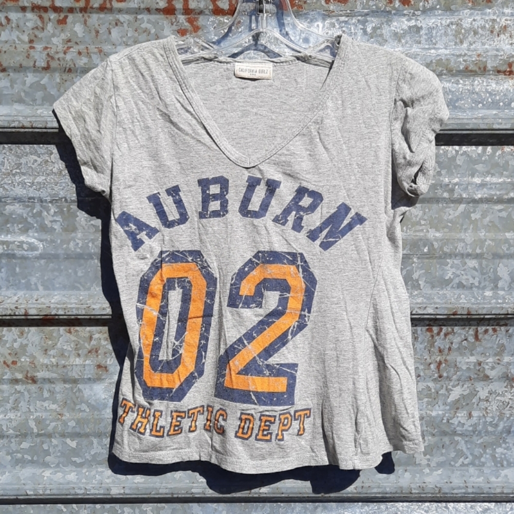 Vintage Vneck Auburn Shirt - Picture 3 of 14